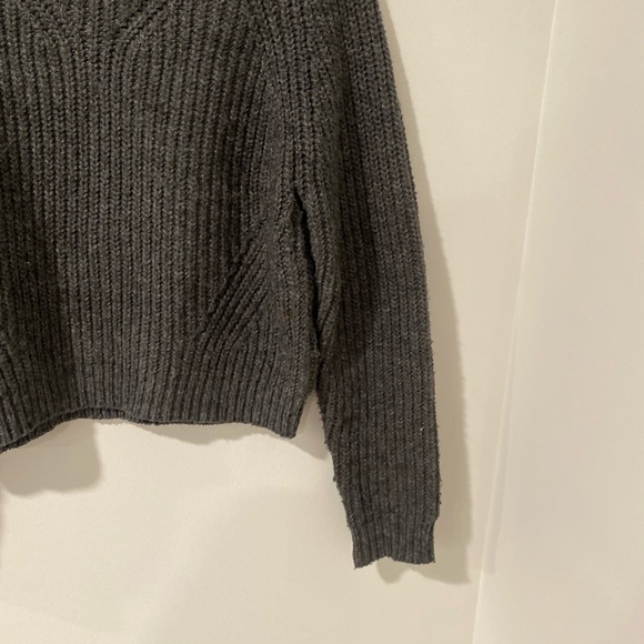 Sundays best size large knit sweater. From aritzia - Picture 3 of 3